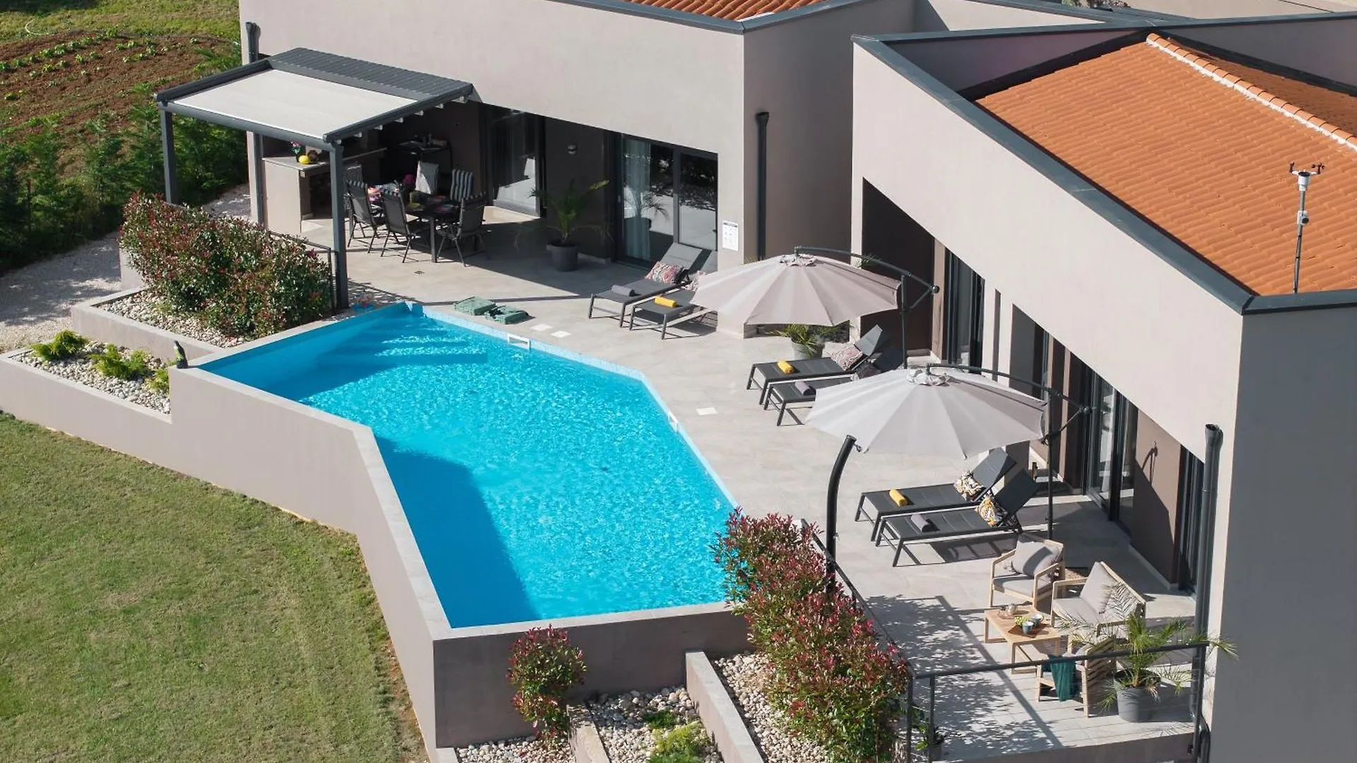 Residence Villa Manuela - Batlug