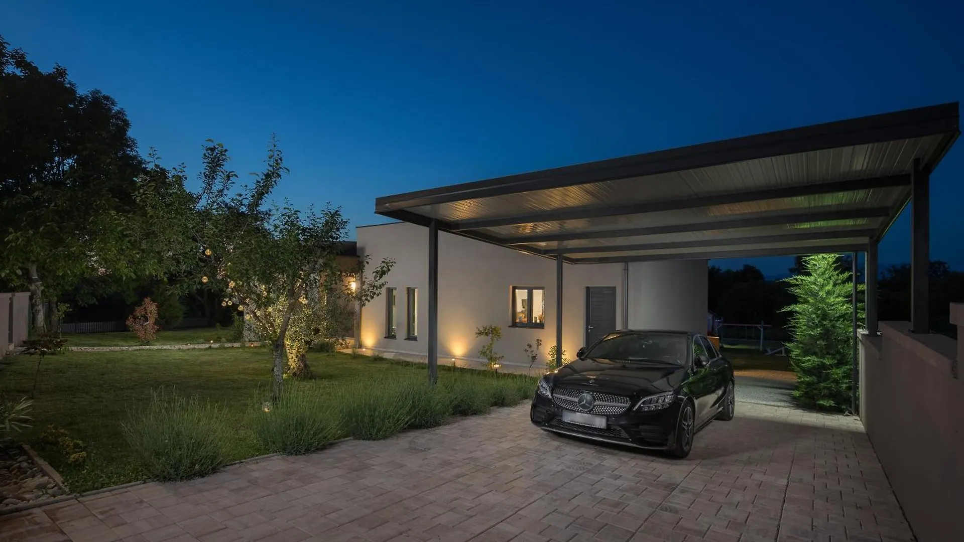 Residence Villa Manuela - Batlug
